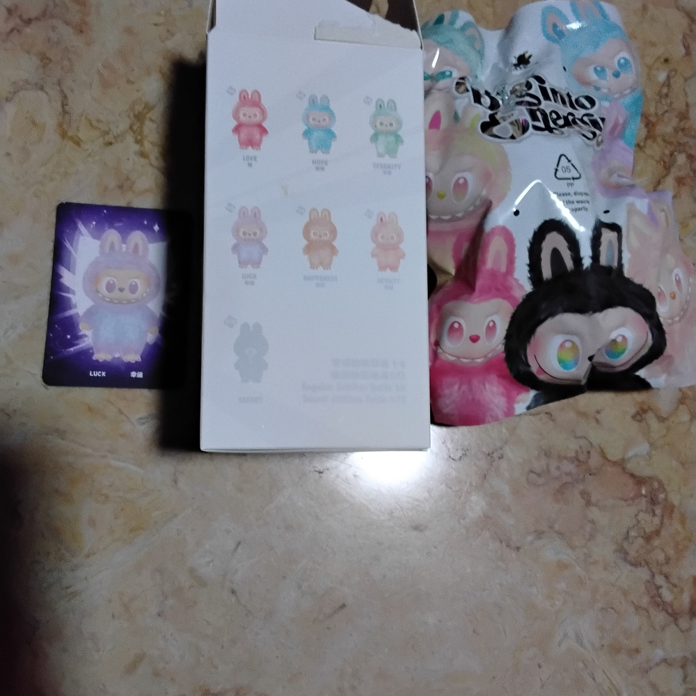 UNOPENED BIGINTO ENERGY LUCK LABUBU - Picture 7 of 8